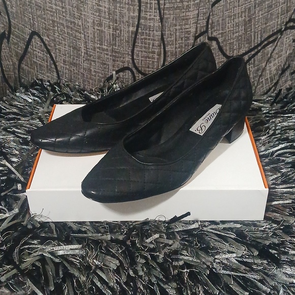 Milano Shoes - Milano Black Quilted Pointed-Toe Loafers